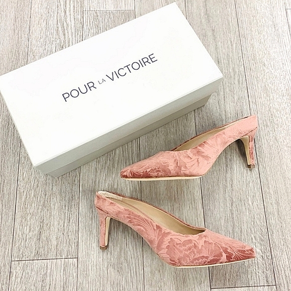 Pour La Victoire Shoes - POUR LA VICTOIRE Daria Kitten Heel Slides in Rose